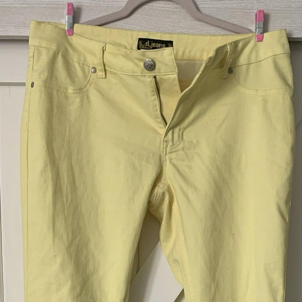 D. Jeans Lemon Yellow Capris Size 14